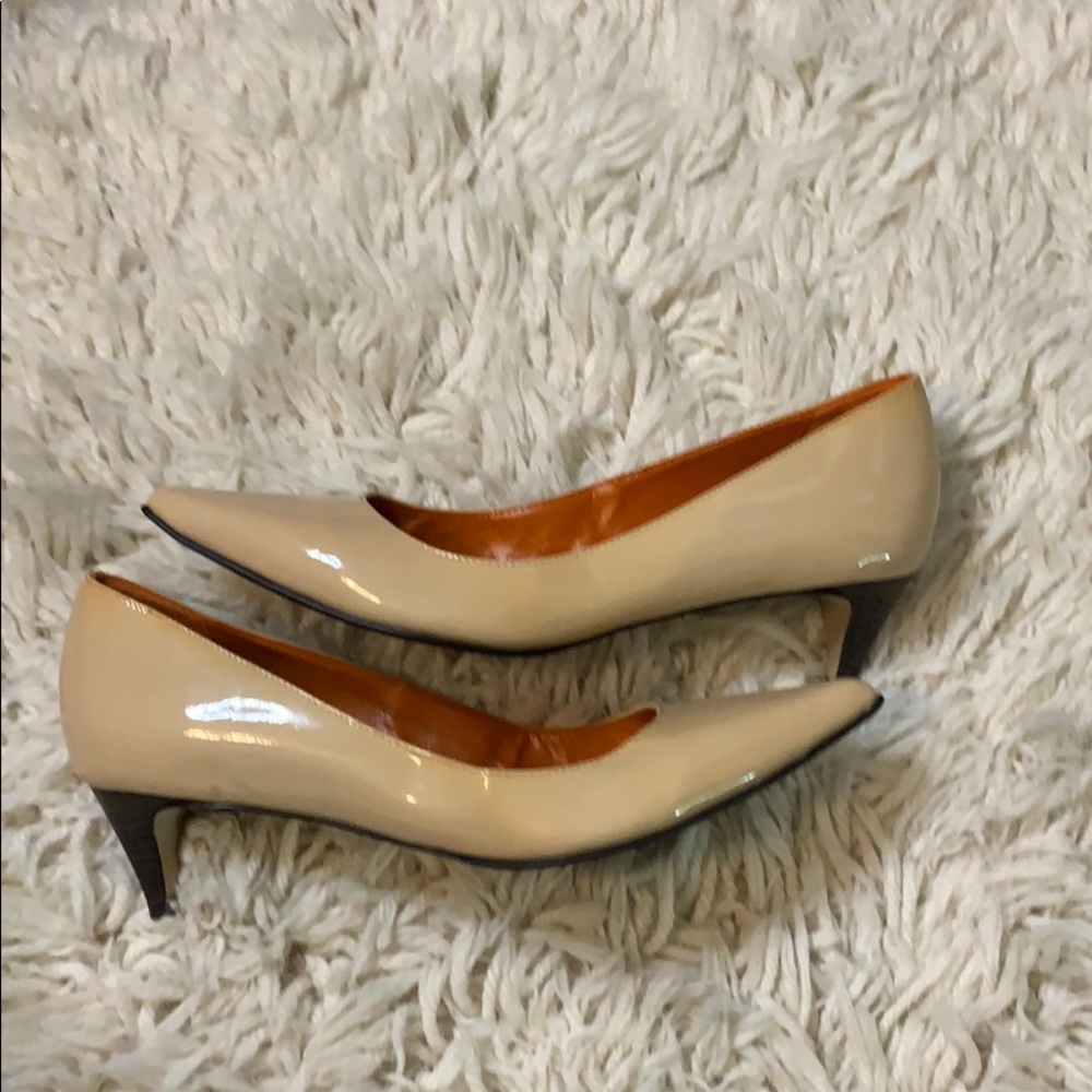 Cole Haan Nike Air Juliana Kitten Heel Pump in Nougat Sz 9.5B